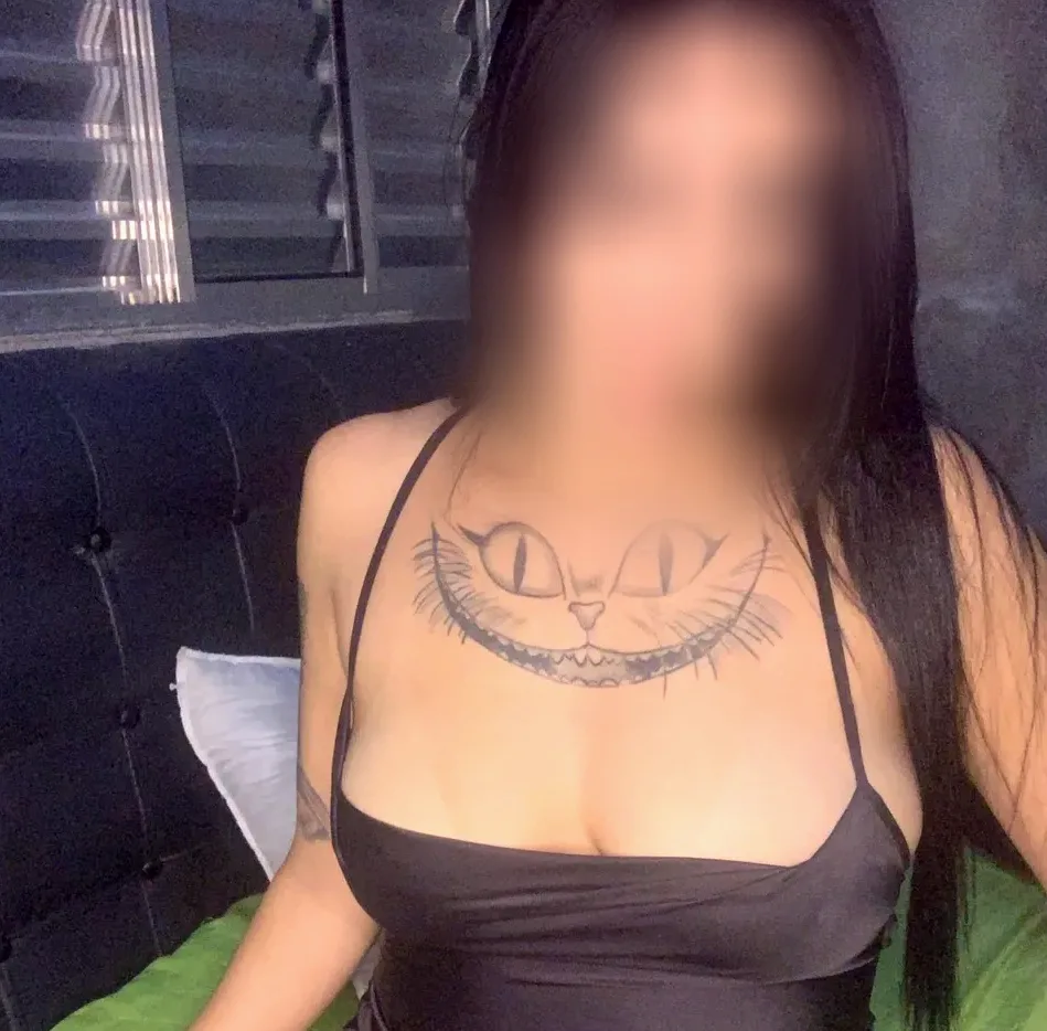 Fatima, 27